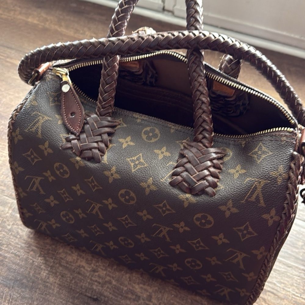 Vintage Boho 30 Cross Body - Luxury Brown Designer Handbag